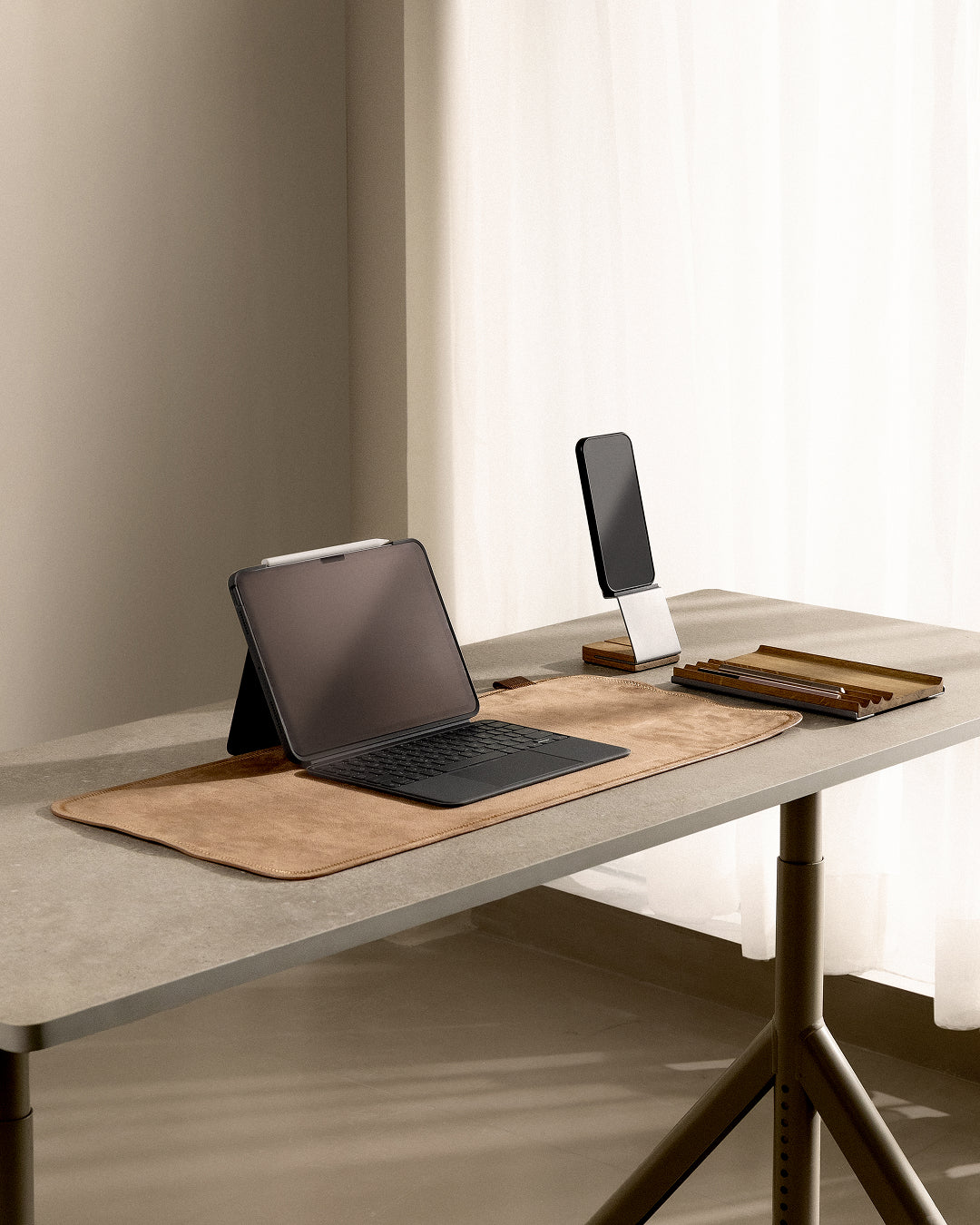 AGED OAK + SPACE GREY