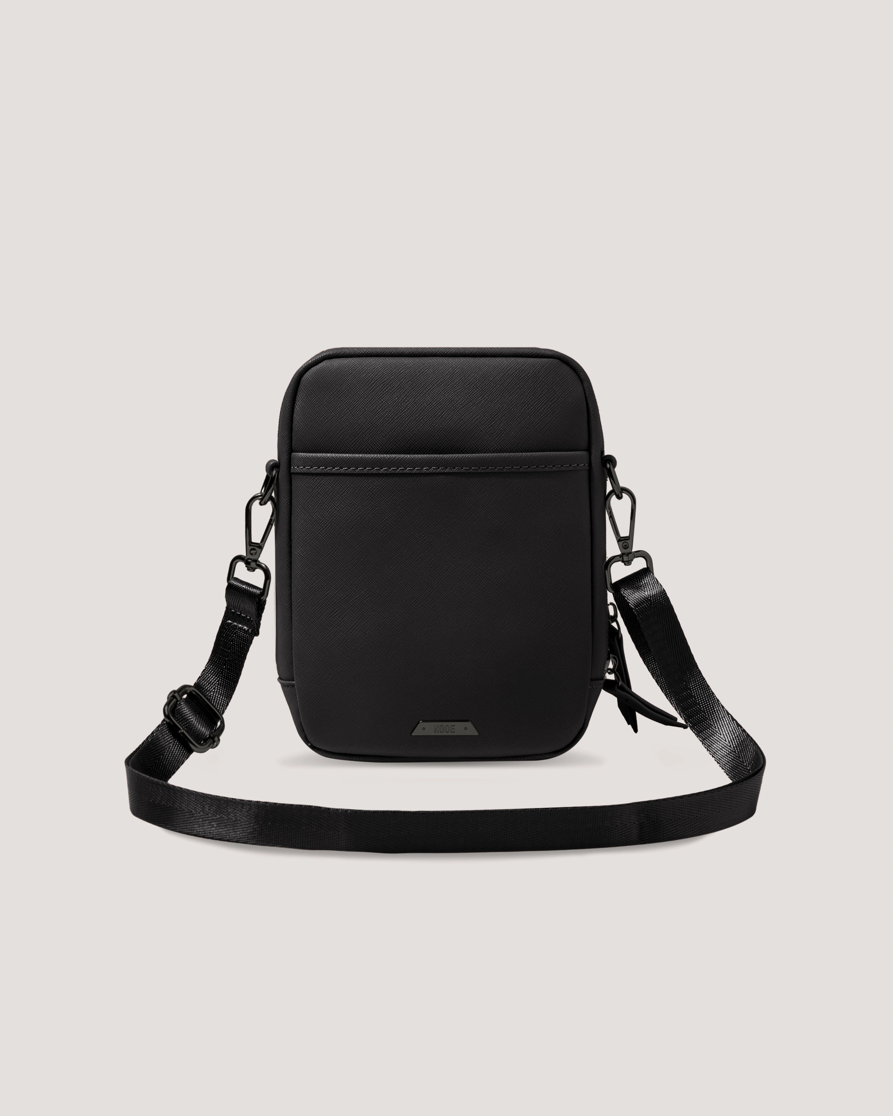 CARBON BLACK