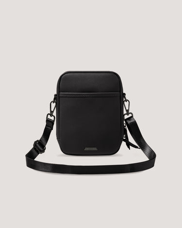 CARBON BLACK