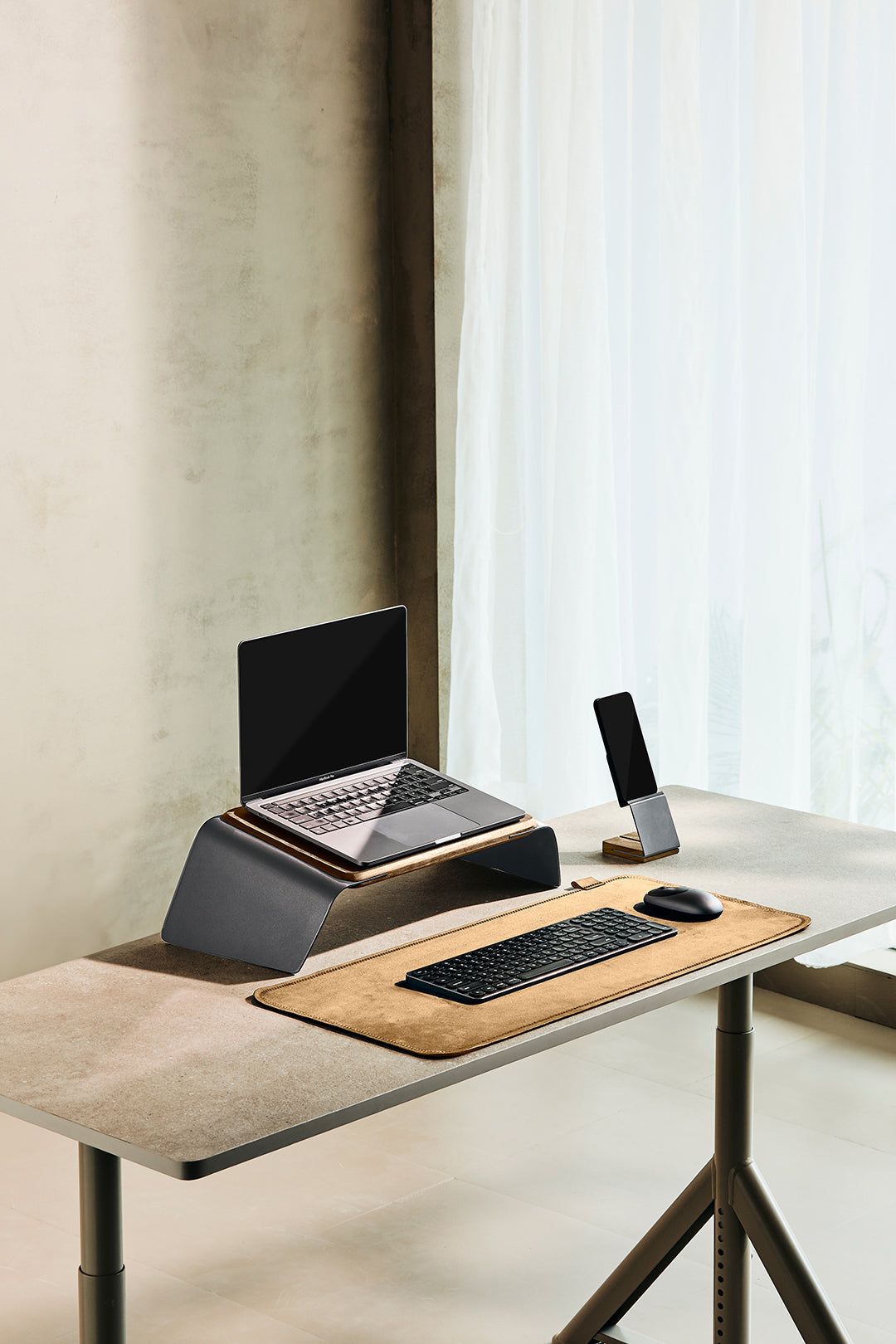 AGED OAK + SPACE GREY
