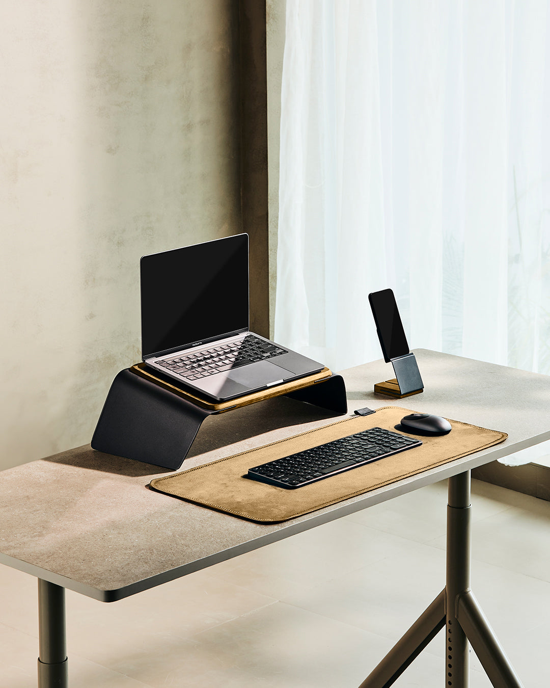 AGED OAK + SPACE GREY